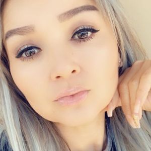 Meet your Posher, Alejandra